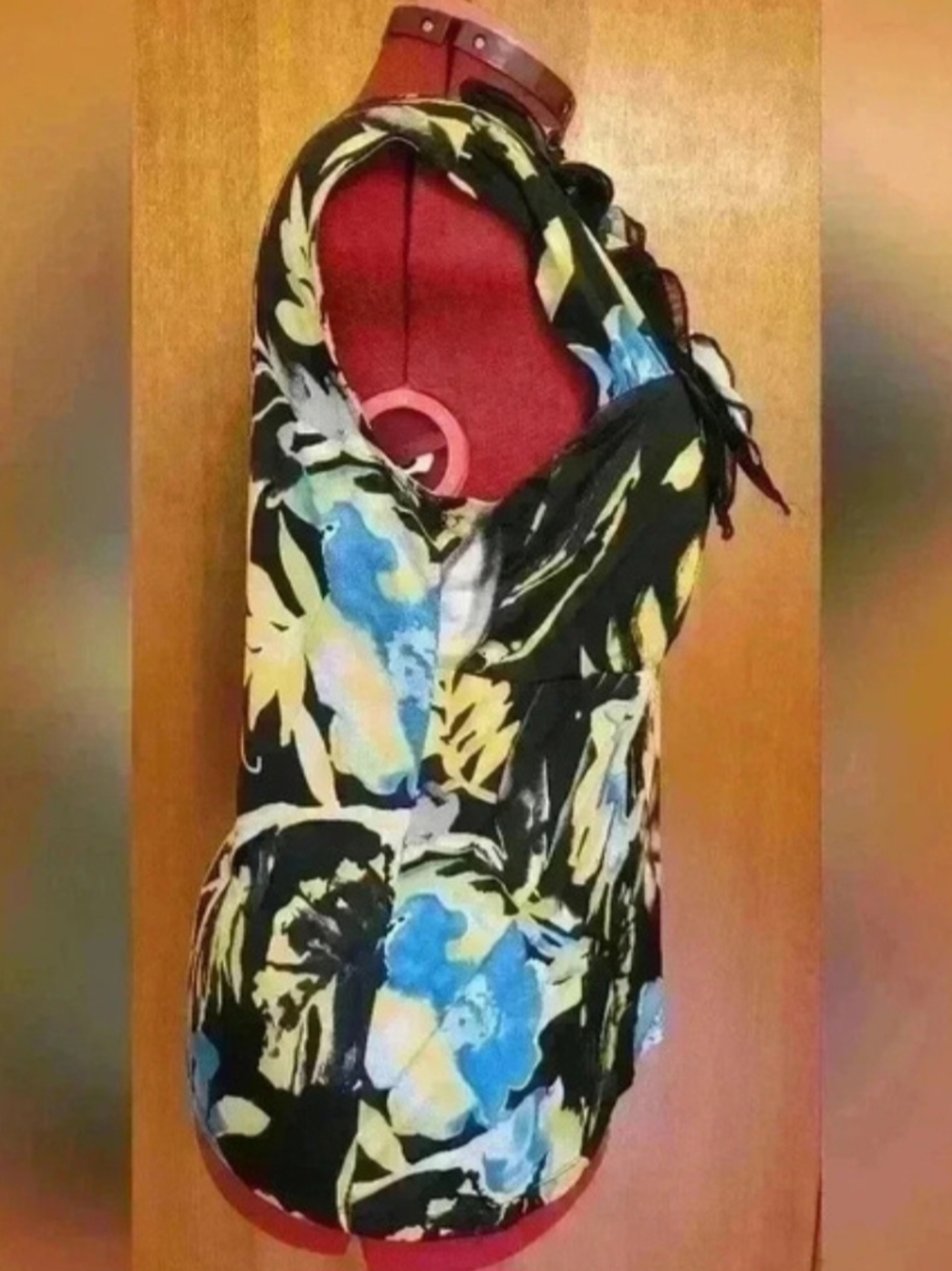 Black Floral Ruffle-Shoulder Camisole with Yellow & Blue Print, Size L. - Picture 4 of 6